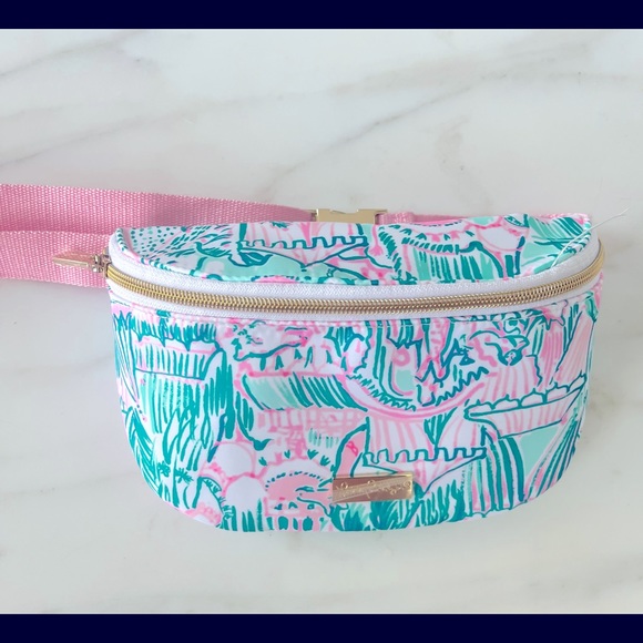 Lilly Pulitzer Handbags - Lilly Pulitzer Fanny pack